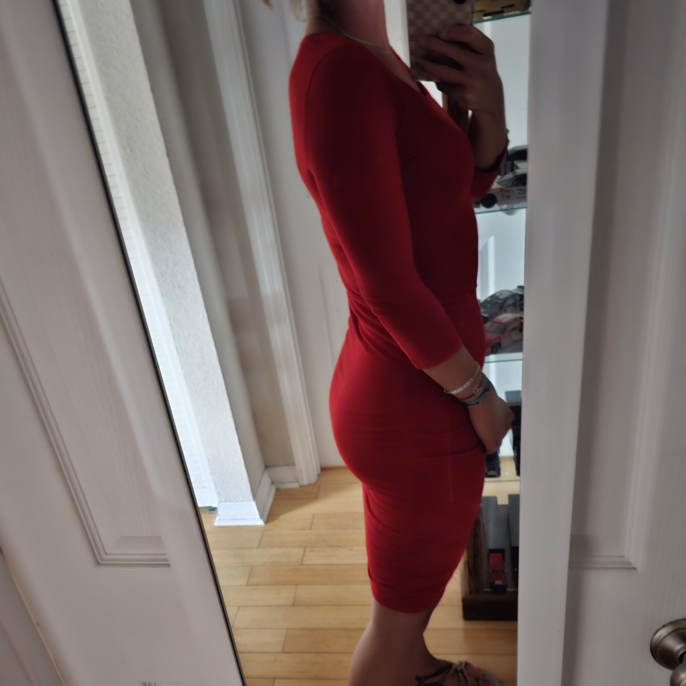 Express Side Ruched Body Con Dress - Picture 2 of 4